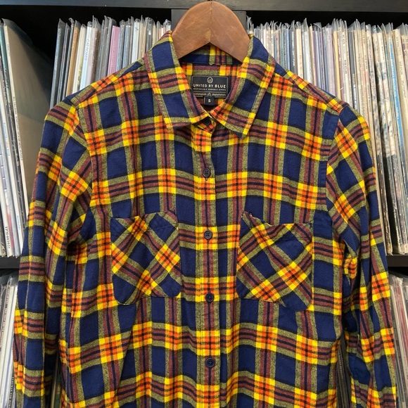 💥HOST PICK💥Women’s Slim Fit United By Blue “Eldora” Plaid Lumberjack Flannel🪓 - Picture 13 of 16